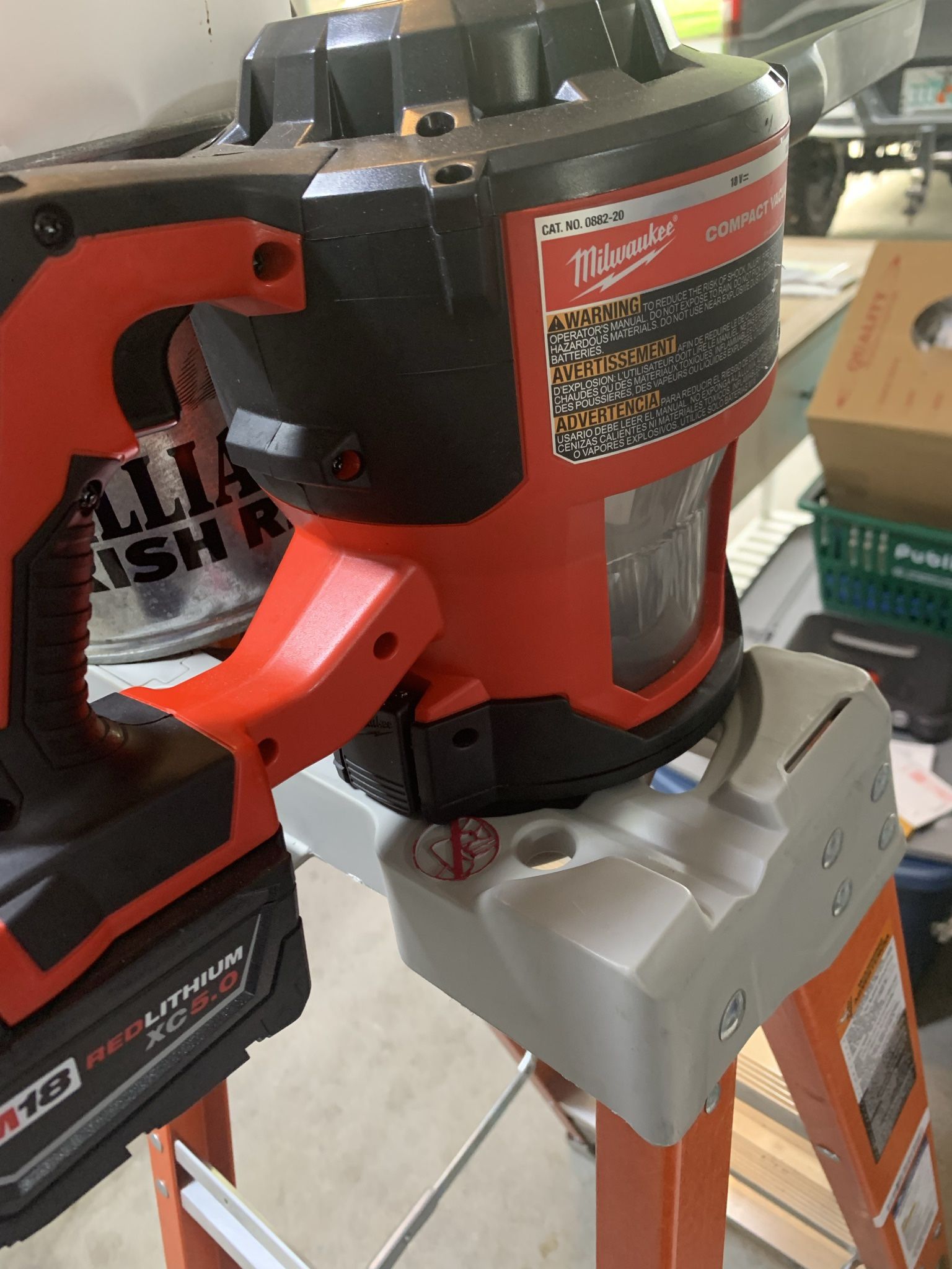 Milwaukee M18 Cordless Vacuum