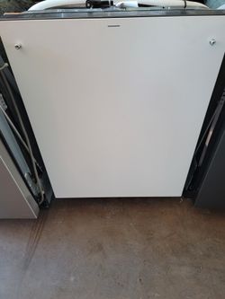 Ge Cafe White Off Dishwasher 