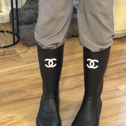 CC black rain boots