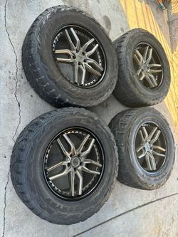 20 Inch Niche Rims Off-road Tires 