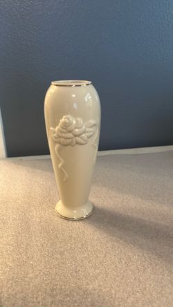 8 inch vase ,Lennox cake server, two boxes of Christmas decorations 5  figurines in each box
