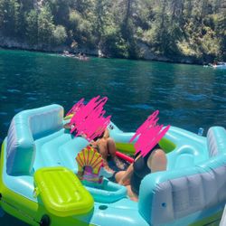 Huge Floatie Raft With Cooler And Mesh 