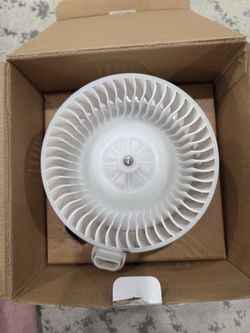 AC Heater Blower Motor - Compatible with Lexus Vehicles - GS350/GS450h 2007 Thru 2011, is F 2008 Thru 2014, ES350, IS250, IS99, Front