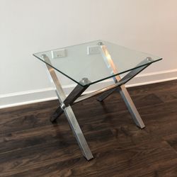 Modern style glass end table