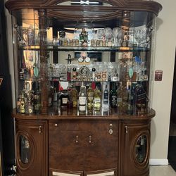 Beautiful Glass Hutch/Cabinet
