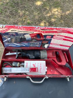 Vintage Milwaukee Super Sawzall 6527-21 Reciprocating Saw Metal Case + Blades