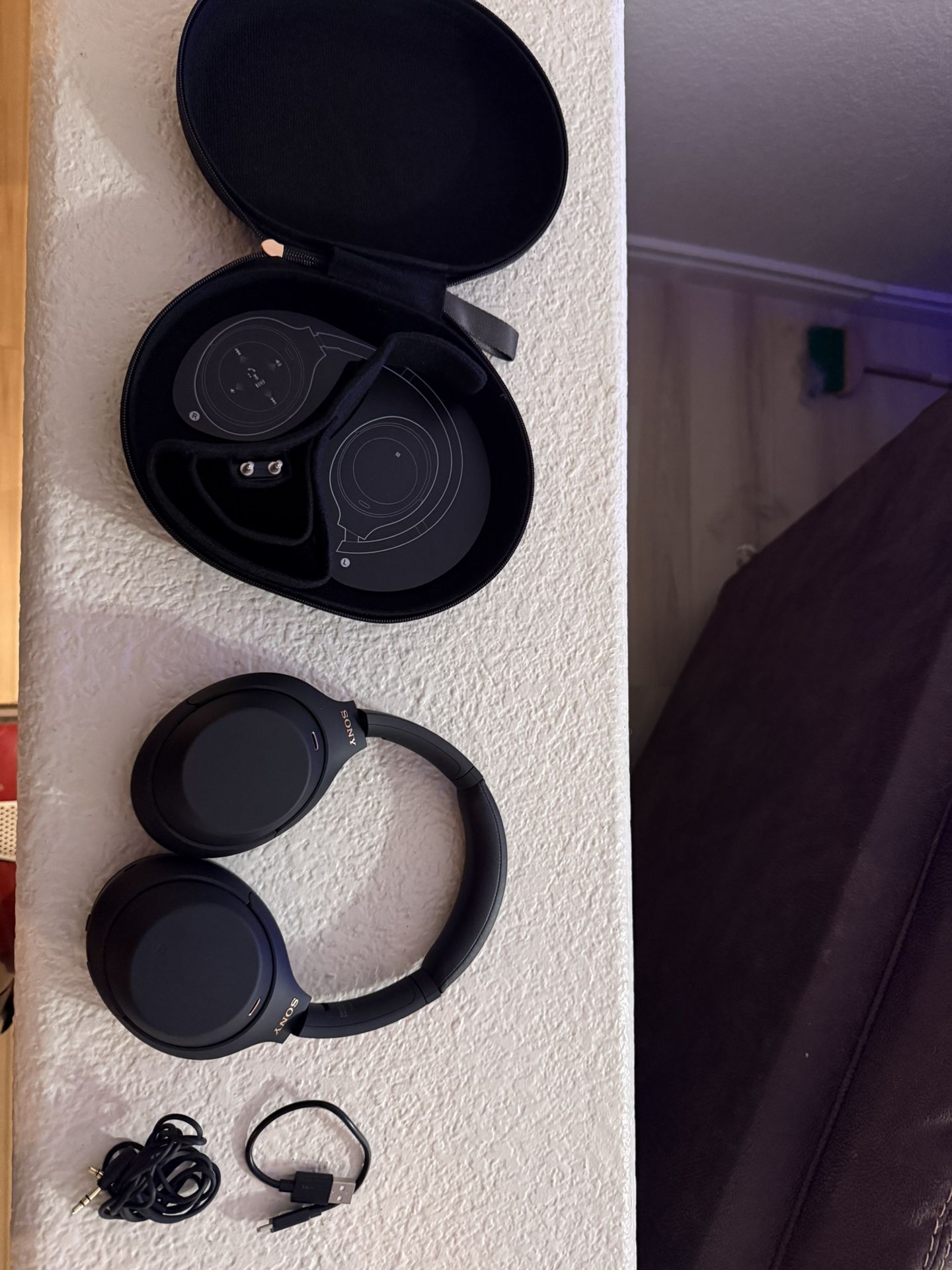 Sony WH-1000XM4 Headphones