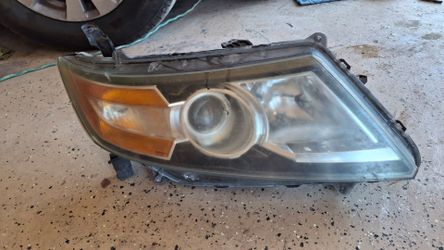 2011-2017 honda odyssey  passenger  headlight