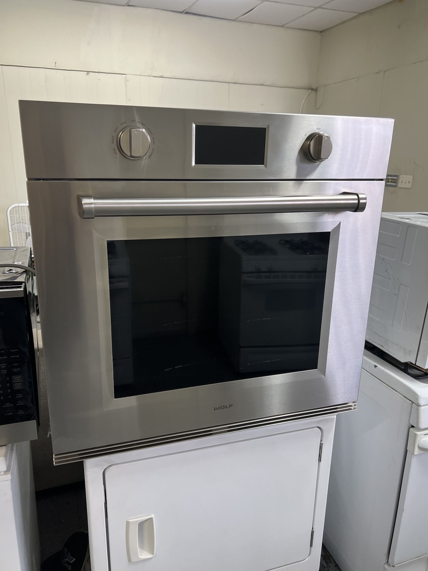 WOLF 30”WIDE SINGLE ELECTRIC WALL OVEN STAINLESS STEEL