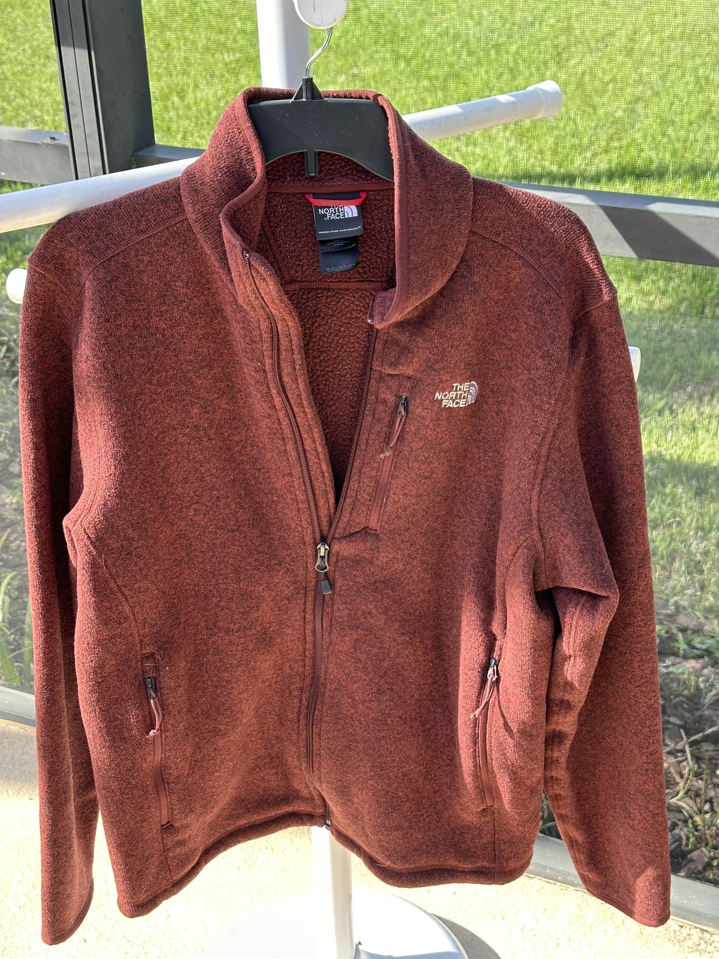 Medium Men’s North Face Zipped Sweater Maroon