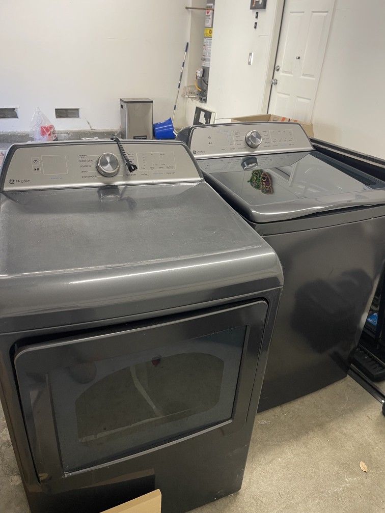  Washer/Dryer 