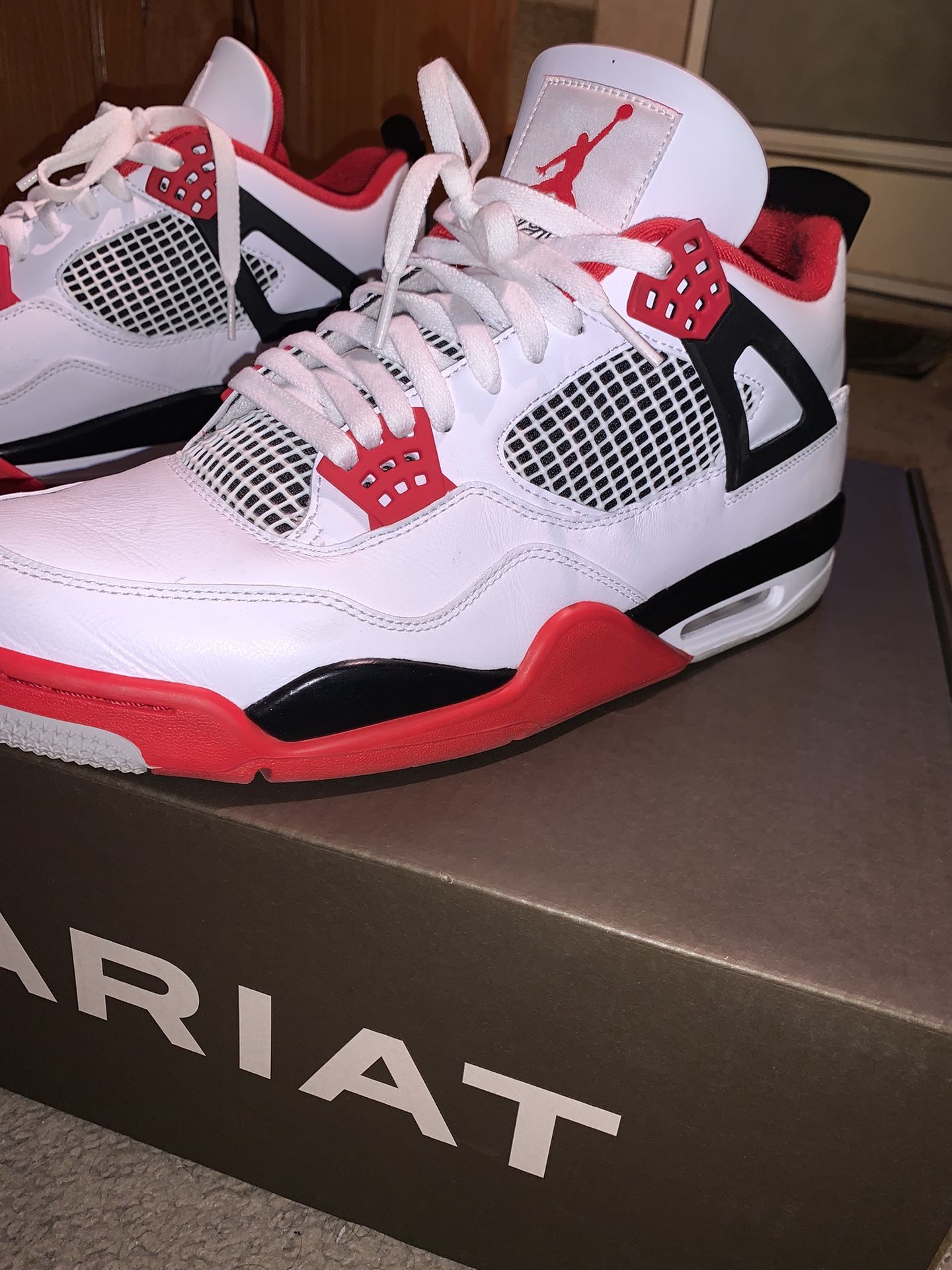 Air Jordan 4 Retro OG 'Fire Red' (SIZE 13) for Sale in San Antonio, TX