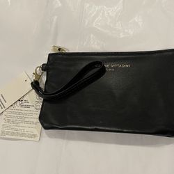 Charger Wallet New W/Tags   Adrienne Vittadini