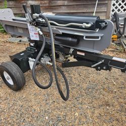 NEW 40 Ton Countyline log splitter 9.5 second cycle time
