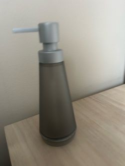 Soap dispenser