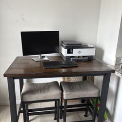 High Top Wooden Table With 4 Bar Stools