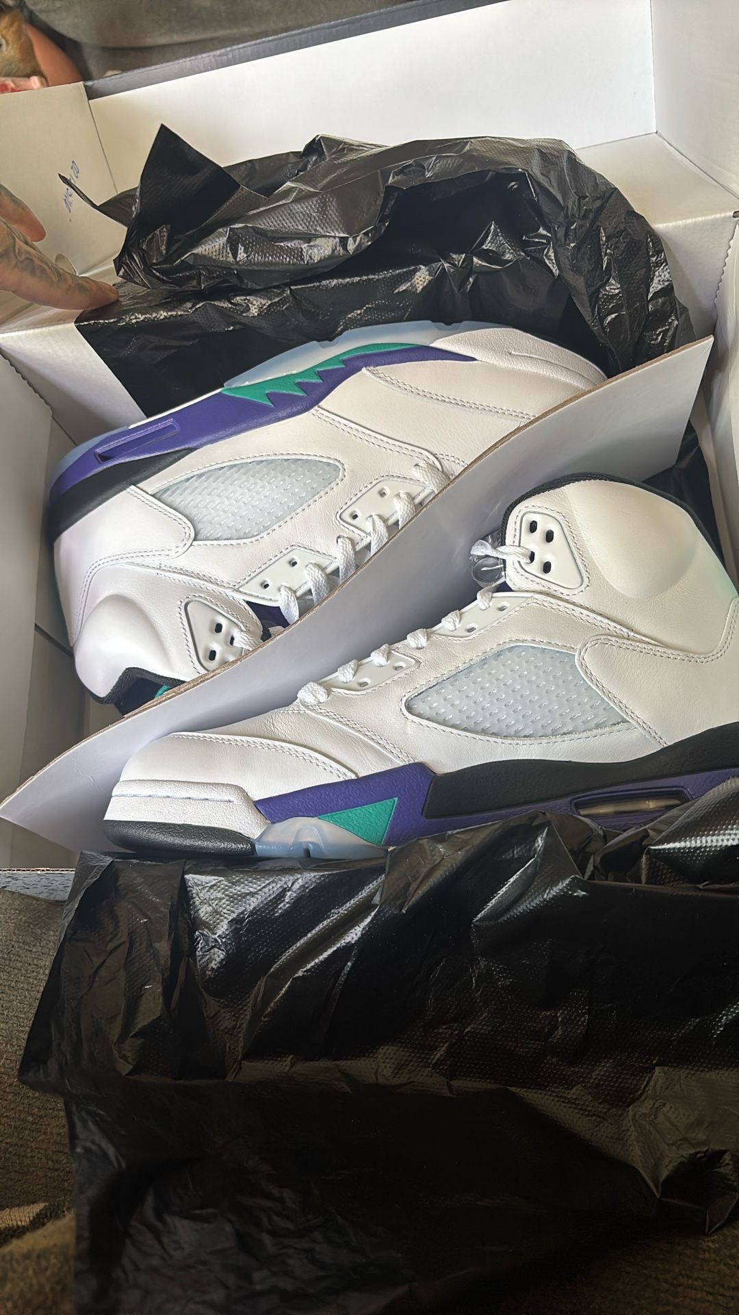 Retro 5 Size 9 Or 8.5 “Grape”