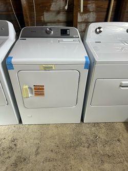 Top Load Gas Dryer With Moisture Sensing - 7.0 Cu. Ft new dents