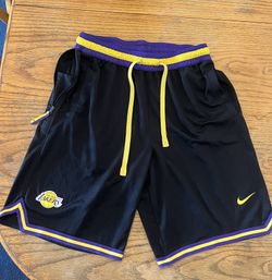 Nike Lakers Men’s Black / Purple Athletic Shorts Size M