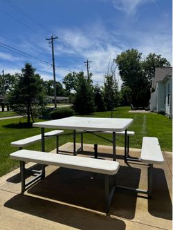 Heavy-Duty Picnic Table Seats 12+