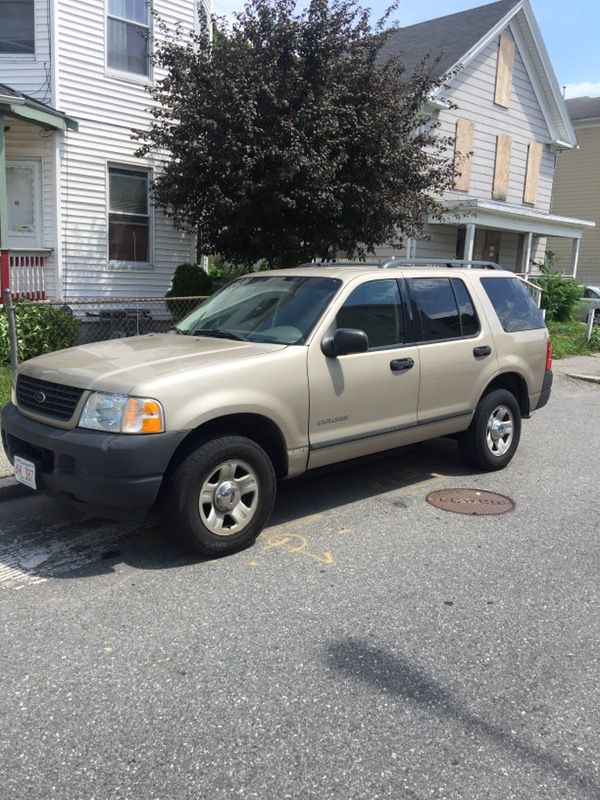 2004 Ford Explorer