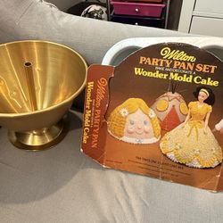Wilton Wonder Doll Mold Cake 