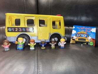 Fisher-Price Little People Big Yellow School Bus Musical Learning Toy With Book