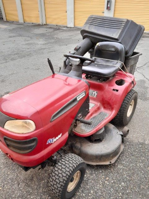 Craftmam Riding lawn Mower & Attachments