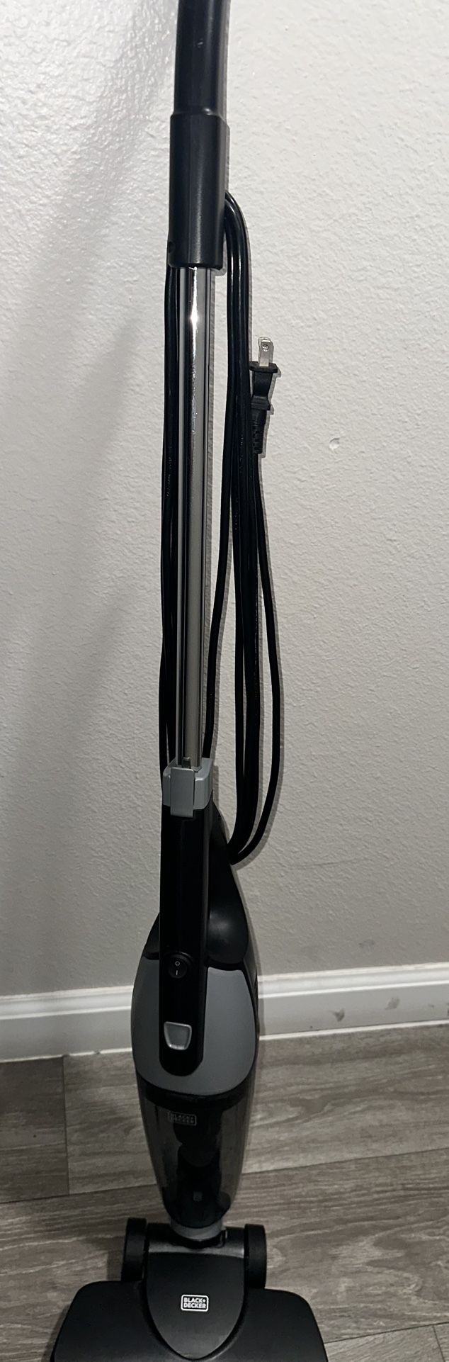vacuum cleaner and mirror both for 35