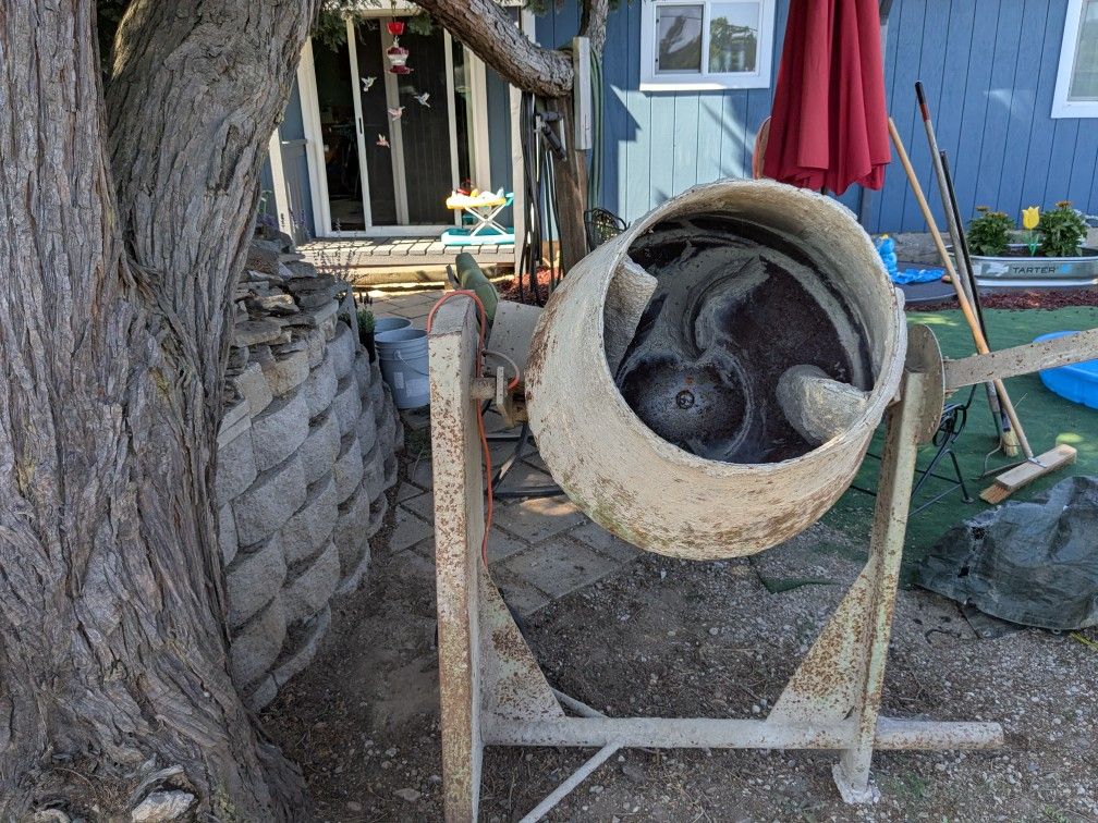 Cement Mixer