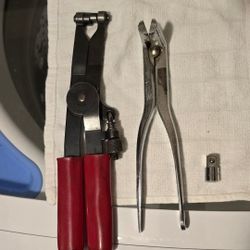 Mac, Snap on pliers and Snap on TA-3 Adapter socket 1/4" to 3/8"- Read the full description