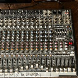 Mackie ProFX 16 Mixing Console