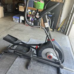 Schwinn 430 Elliptical (like New, Works Great)
