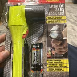 Pelican Little Ed 3610 LED Flashlight - 72 Lumens, comes with Batteries