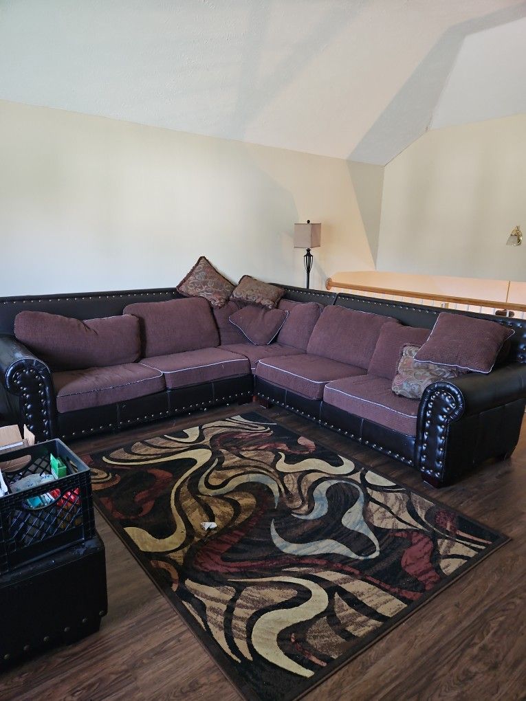  Brown Sectional 