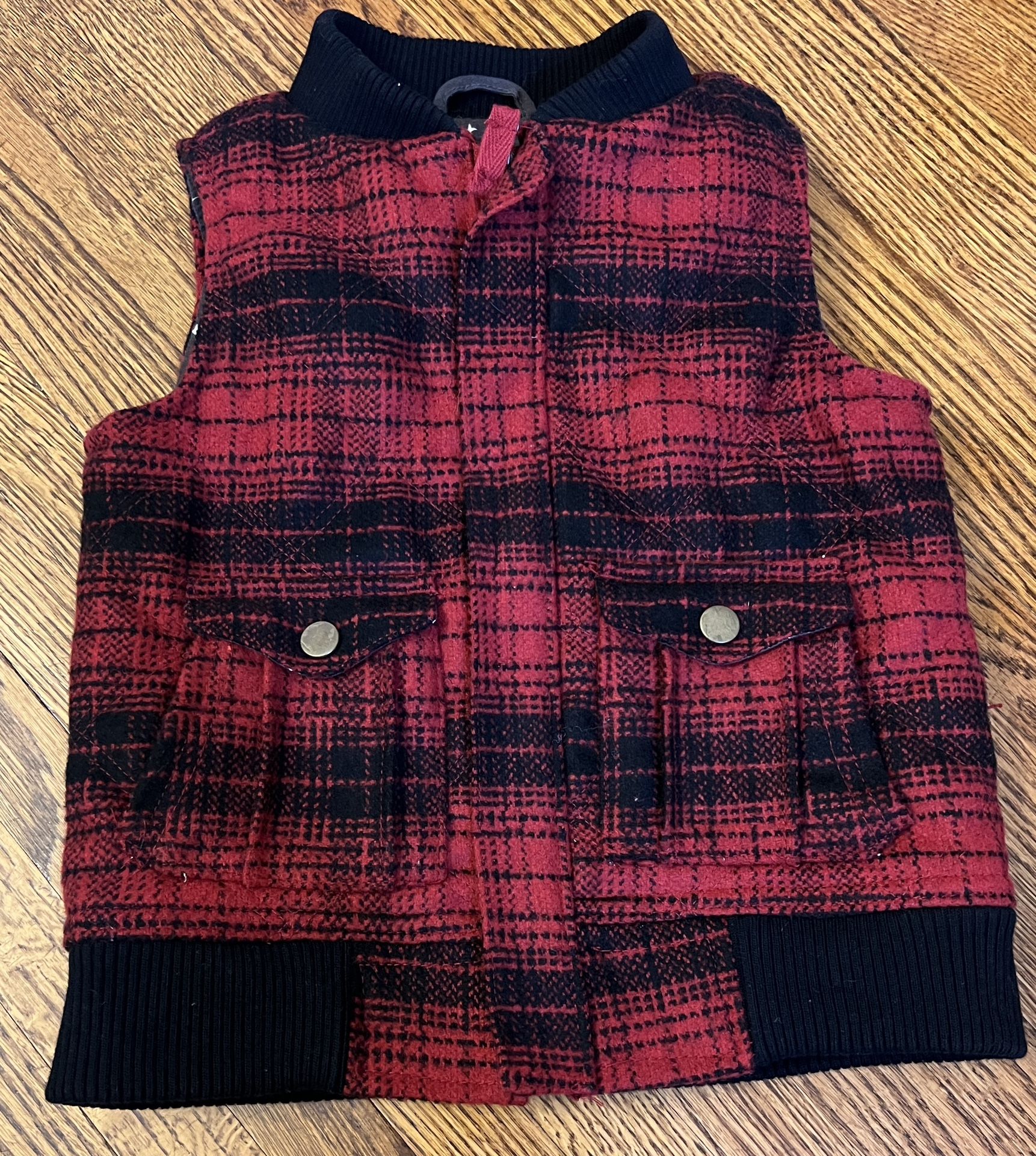 Genuine Kids from Osh Kosh Red/Black Buffalo Plaid Vest Toddler size 3T