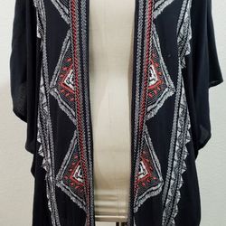 Boutique Summer Shortsleeve Light Weight Kimono size Labeled ONE SIZE FITS MOST 