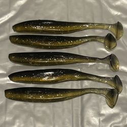 Black/Gold-Glitter Paddle Tail Swimbait