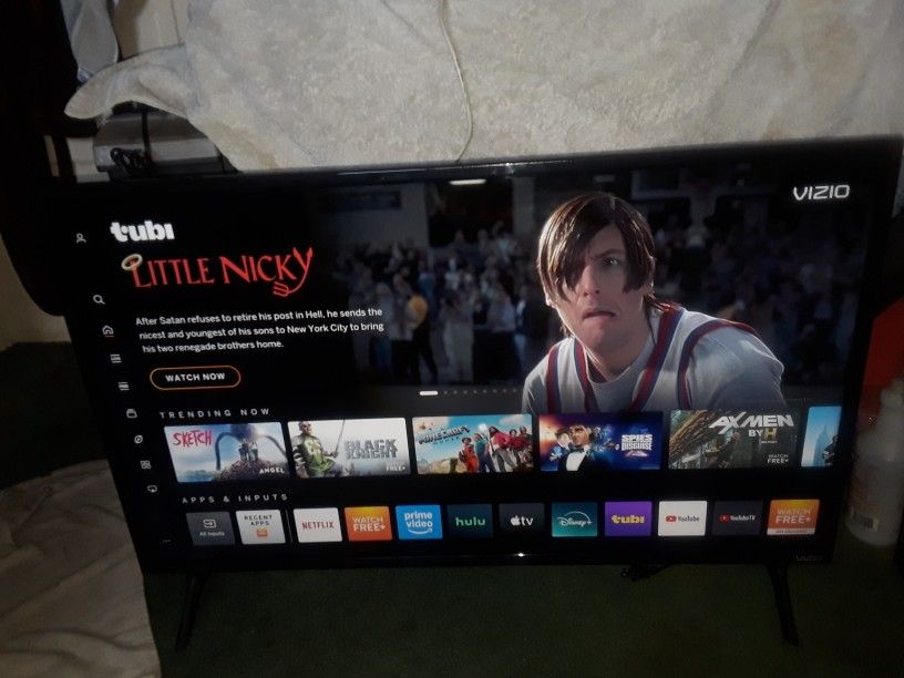 Vizio SmartCast 40" Inch Model: D40f-F1 1080p LED HDTV Remote Control Included