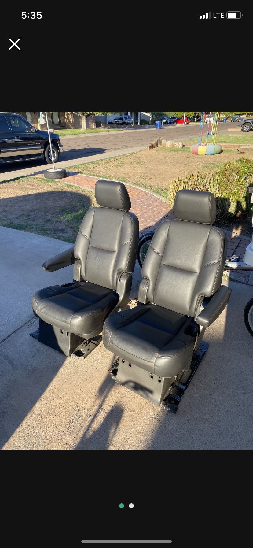 Leather 2nd row Captains seats from 2014 Denali Xl