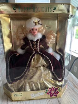 New Holiday Barbie Especial Edition