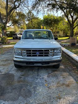 1995 Ford F150 XL White Pickup Truck