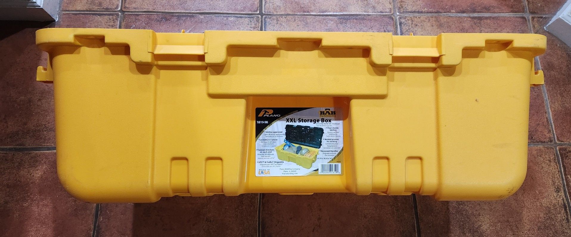 Plano BAB (Big Awesome Box) XXL open Storage box bin in all Yellow. NO LID. 37.75" x 18.25" x 14". USED.
***** Cash ๐ธ only. Front Door pick-up only.