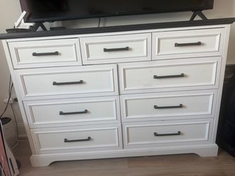 9 Drawer Farm-style Dresser