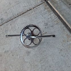 Cloverleaf Sprocket Crank Set