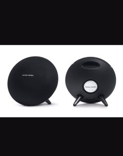 Amazing studio Bluetooth wireless Speakers