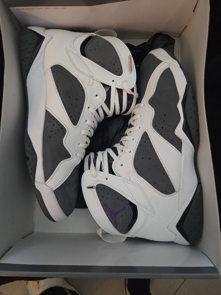 AIR JORDAN 7 RETRO