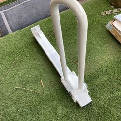 Toilet safety rail