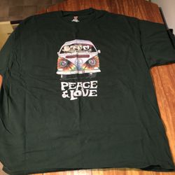 Size 3X Snoopy And Friends Green Shirt 