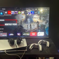 Ps5 With Two Controller And Headset (+ACCOUNT)